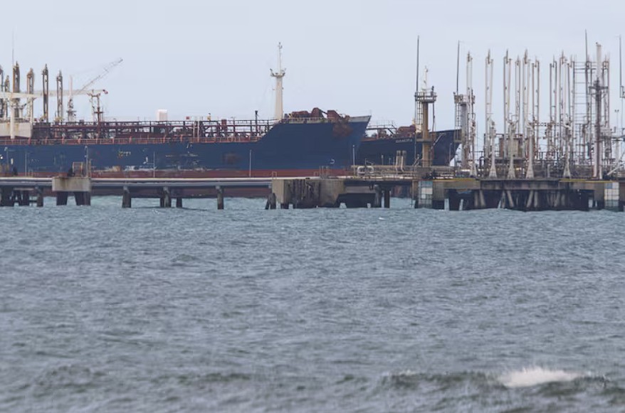 Oil Prices Rise Amid Fears of Iranian Supply Disruption and Rising Geopolitical Tensions